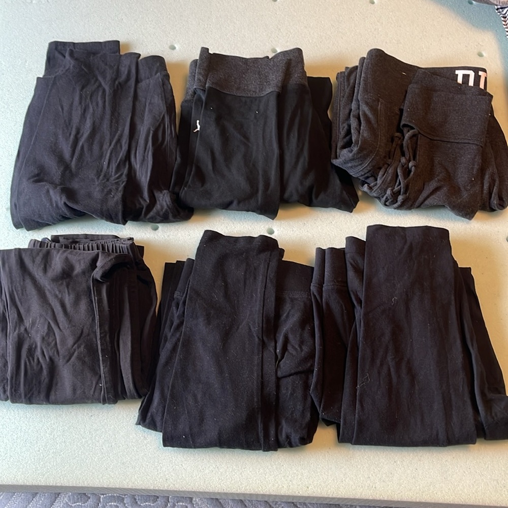 FOUR black leggings + TWO black Victoria Secret leggings (All Small)